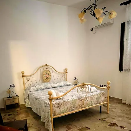 In Centro Daire Lampedusa